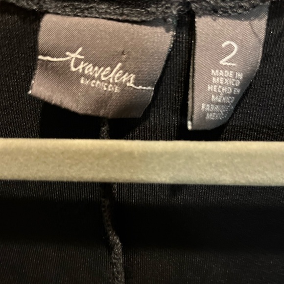 49. WOMENS CHICO’S TRAVELERS 2/L DETAIL TOP - Picture 2 of 4